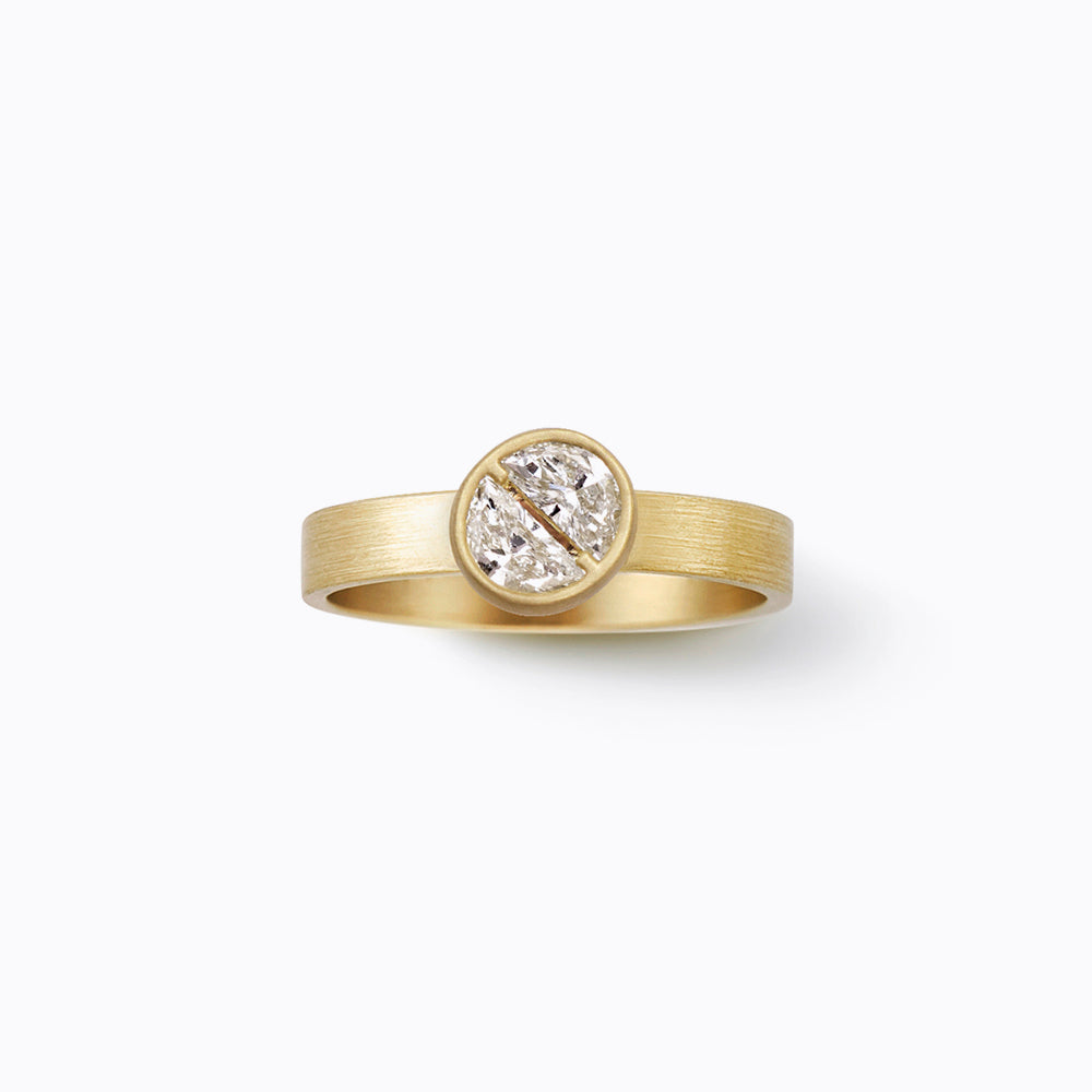 Assemble Ring 01, yellow gold, matte finish