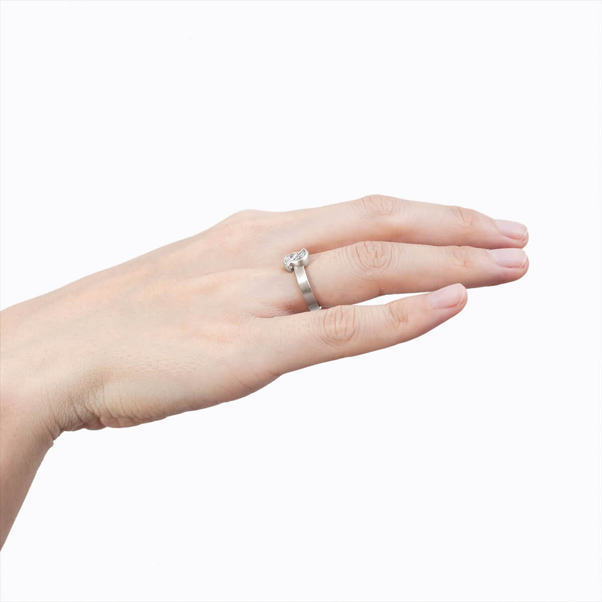 Align Half Round Diamond Ring 02