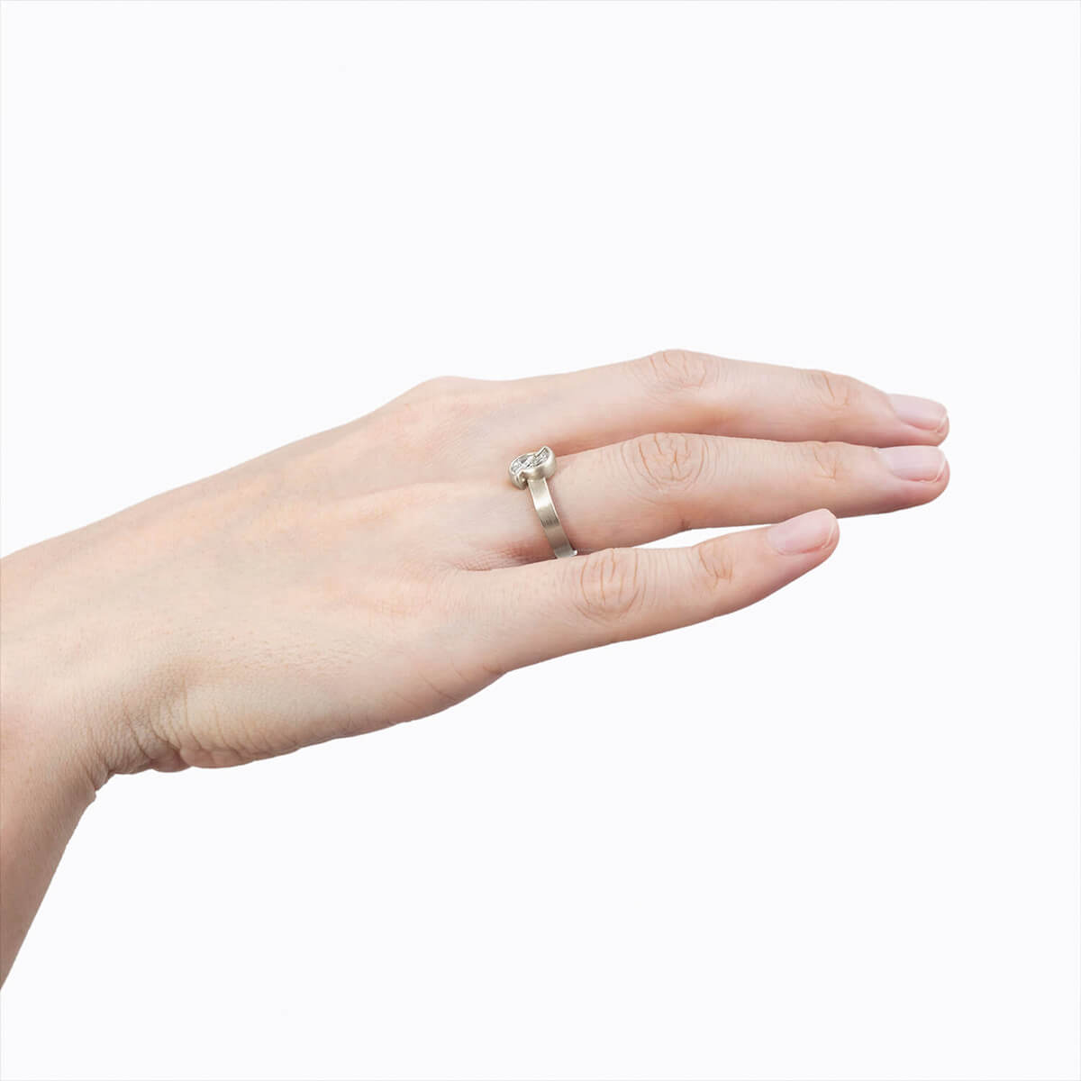 Align Half Round Diamond Ring 02