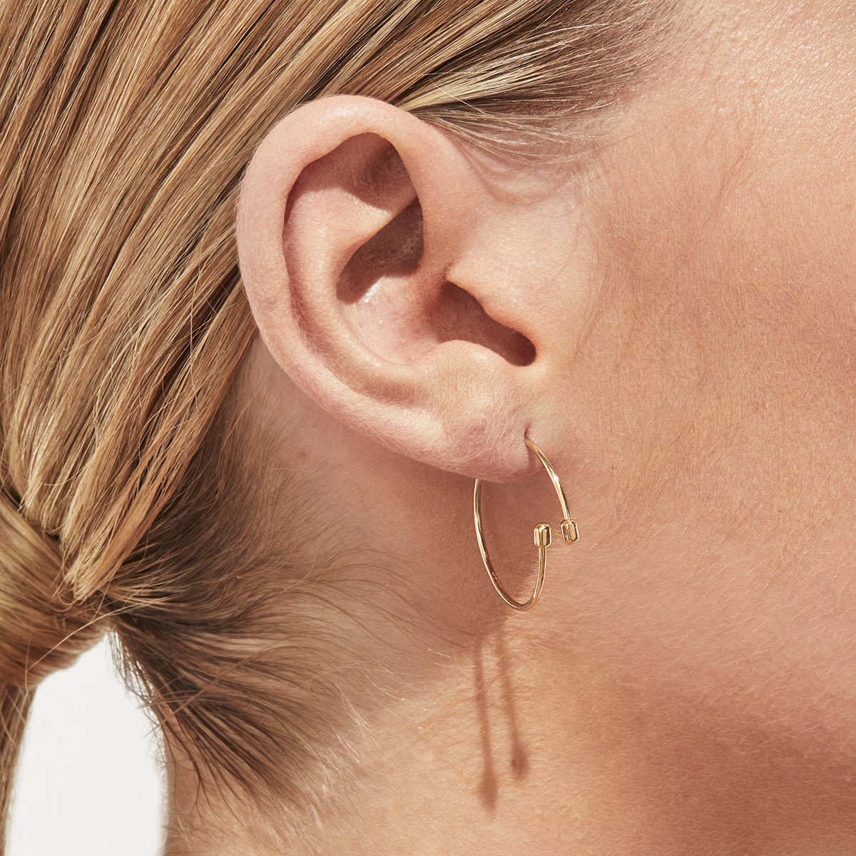 Twist Round Earring 03