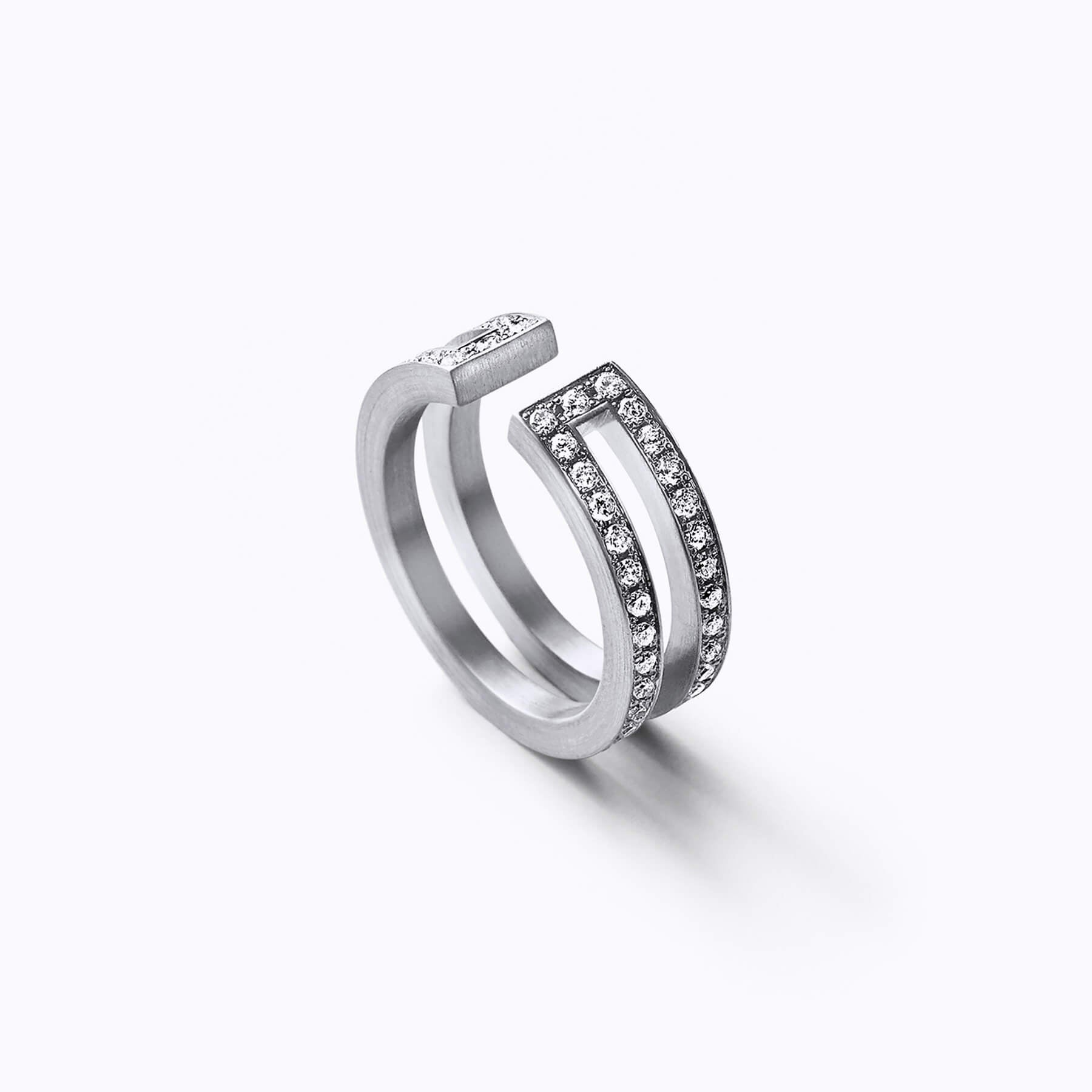 Diamond Bond Ring 02