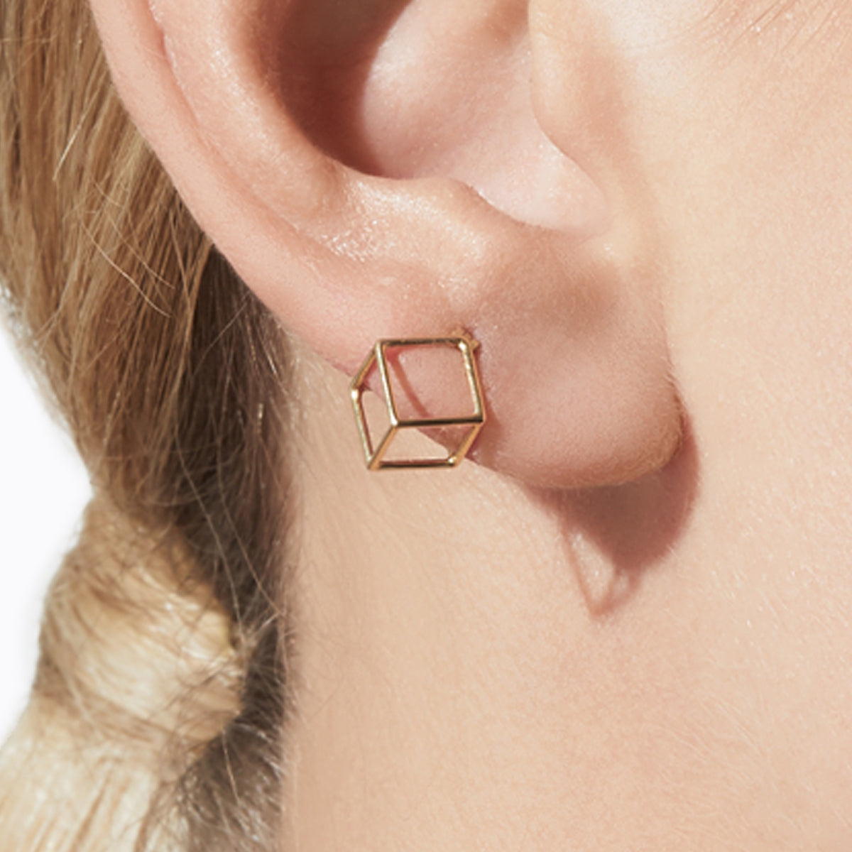 Square Pierce 7